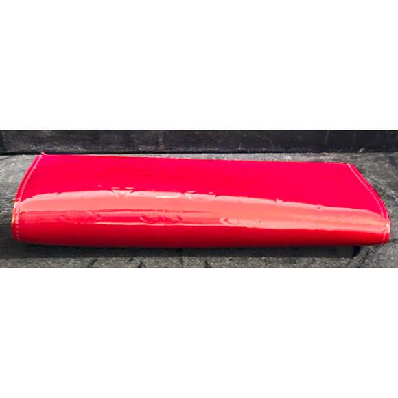 Louis Vuitton Vernis Red Portefeuille Sarah Wallet - Picture 7 of 13